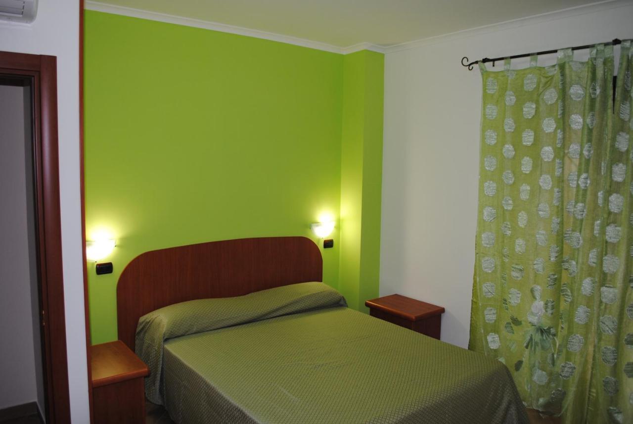 Large Double Room,8862790:JPEG